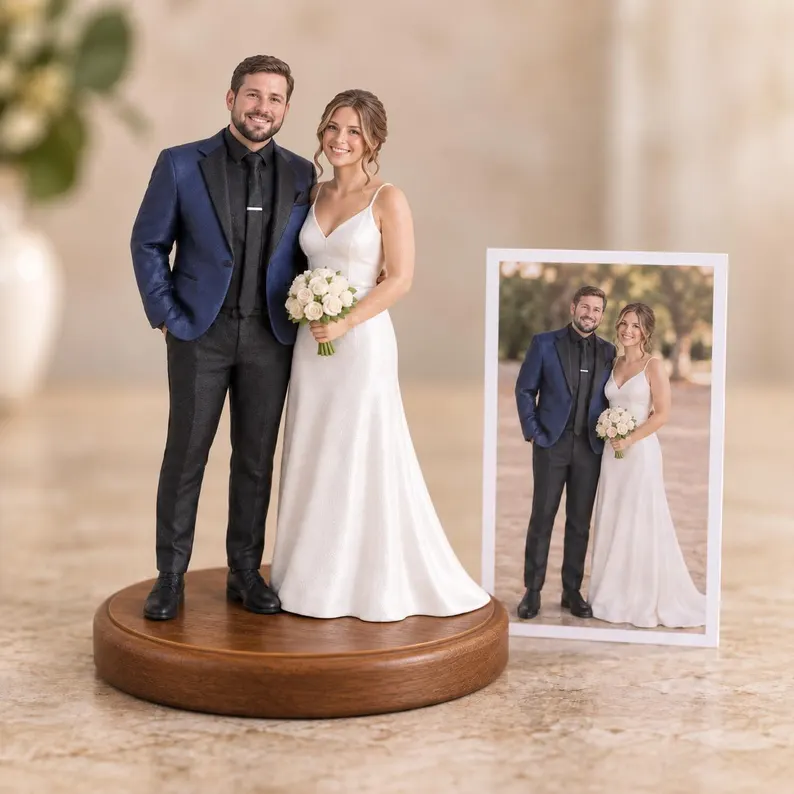 Realistic resin figurines customized from photos, personalized as family or couple portraits, or pet statues—ideal as wedding anniversary gifts, family memorials, or custom pet keepsakes.